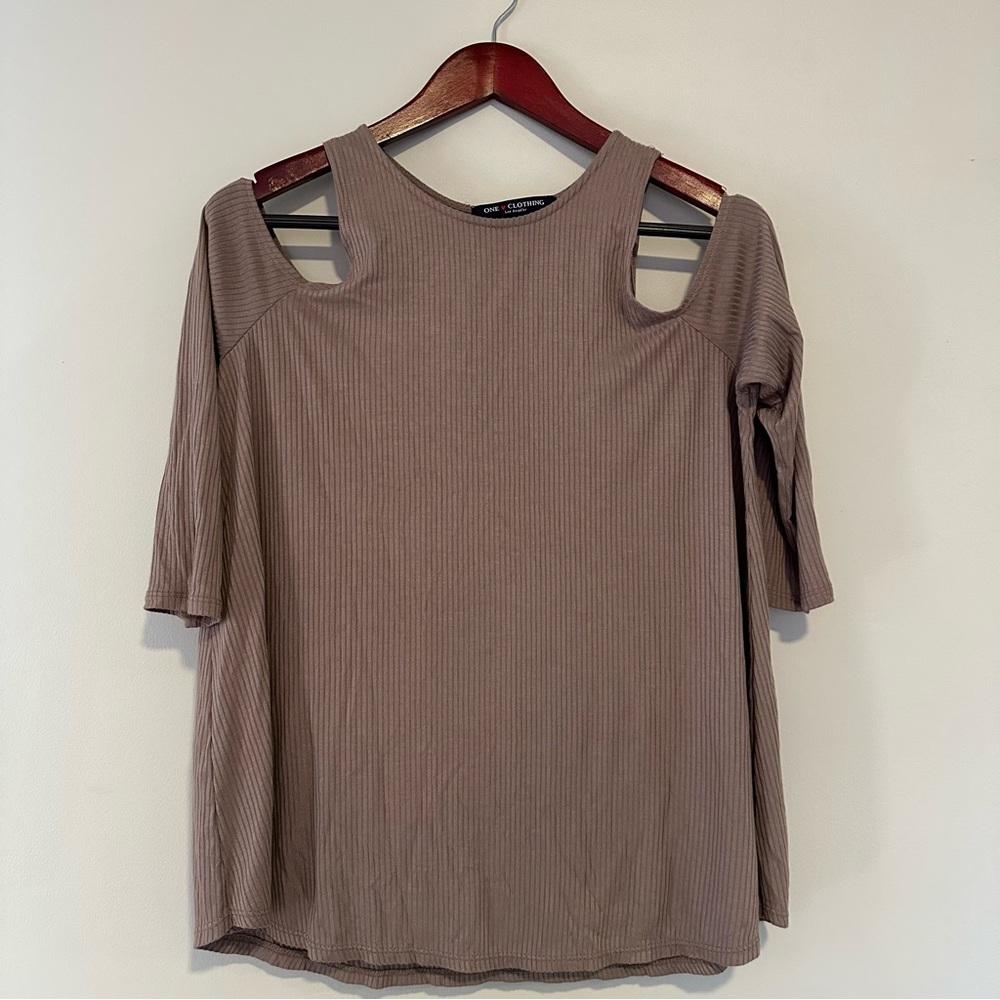One Clothing Los Angeles Tawny Brown Cold Shoulder Top